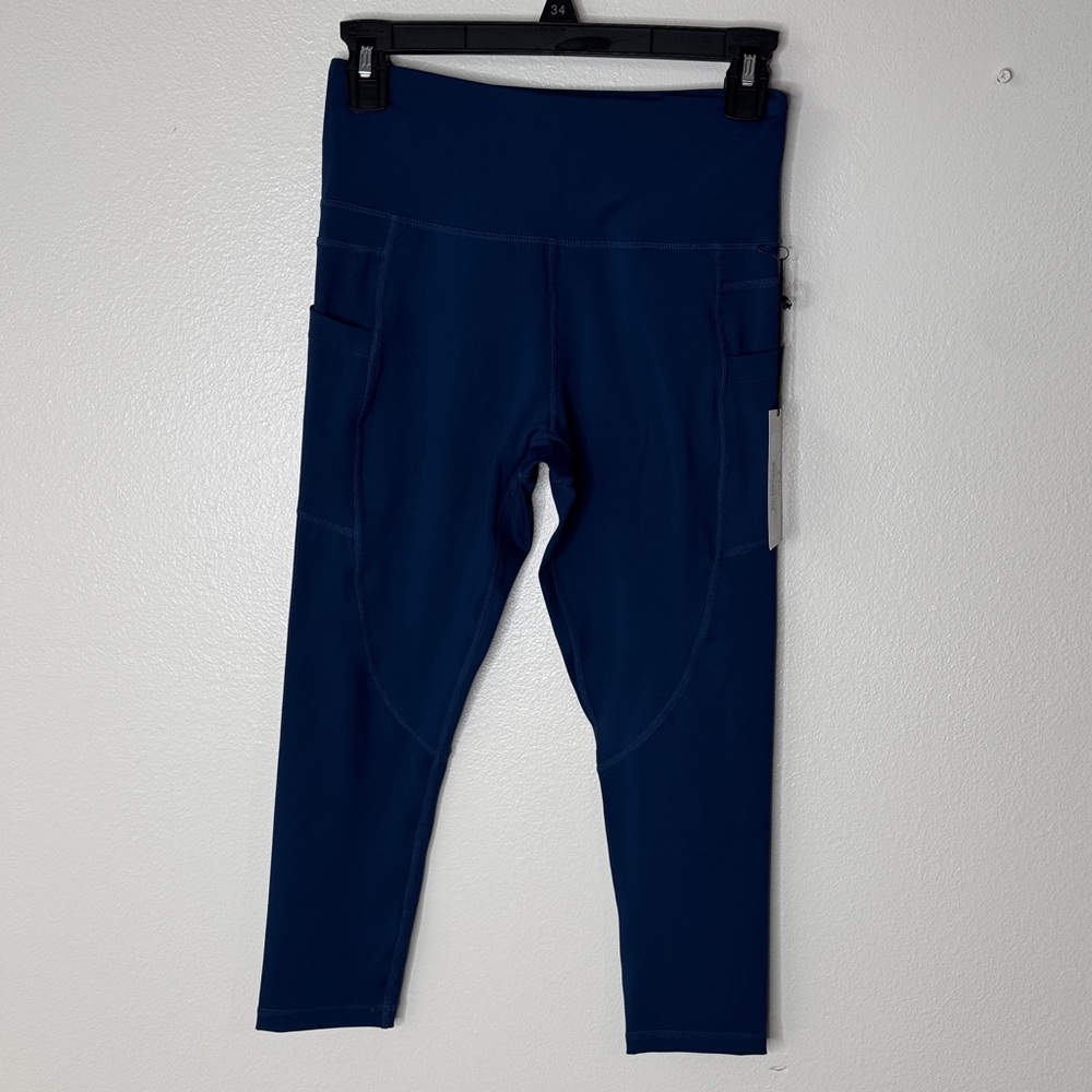 Zyia active Navy pocket light n tight hi-rise capri 20” Leggings size 4 women’s